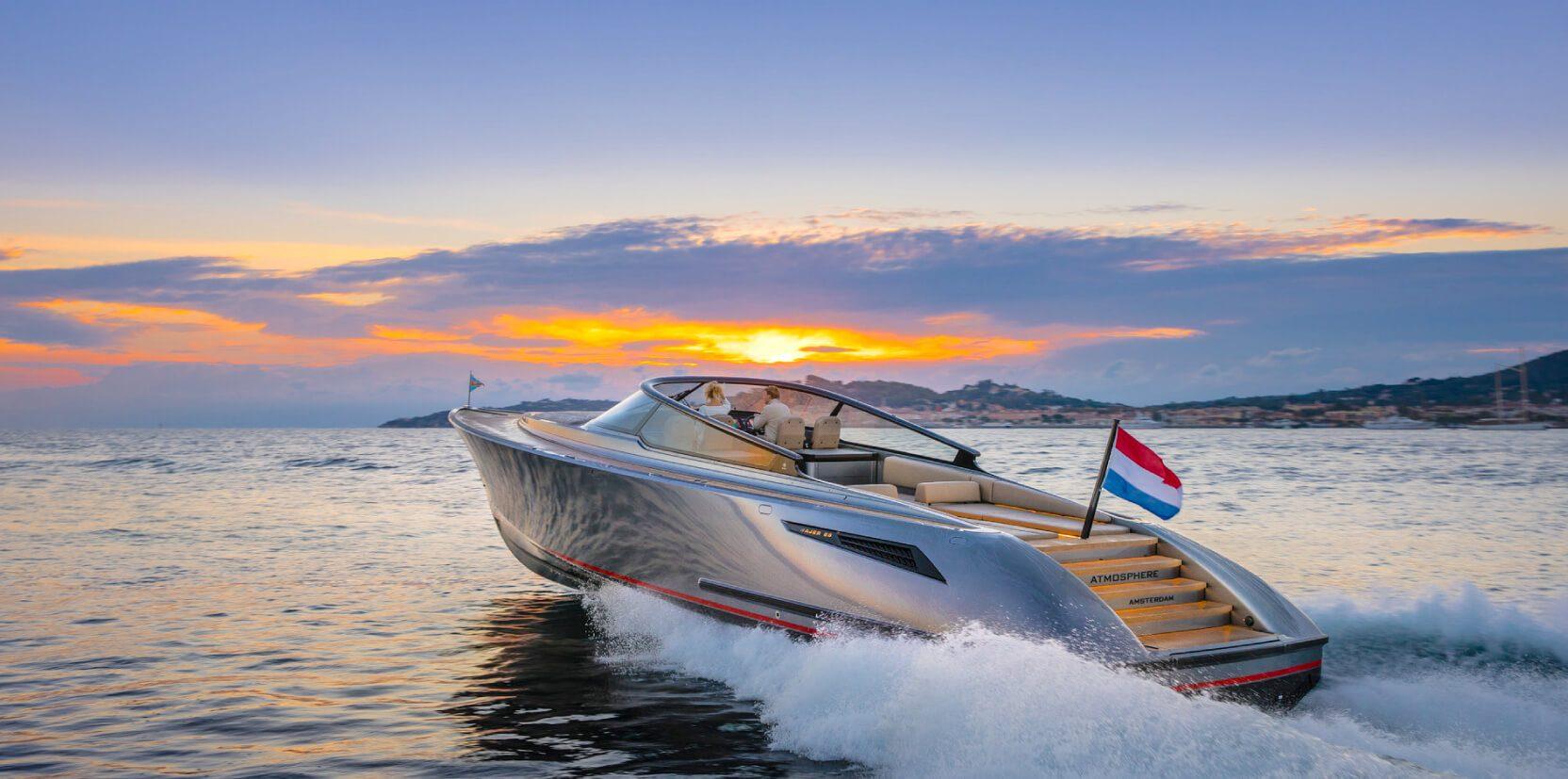 Atardecer en barco